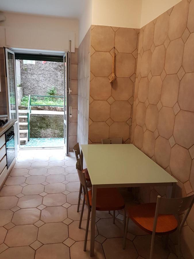 La Casa Di Ari Vicinissimo Ospedale Gaslini Genova Lägenhet Exteriör bild