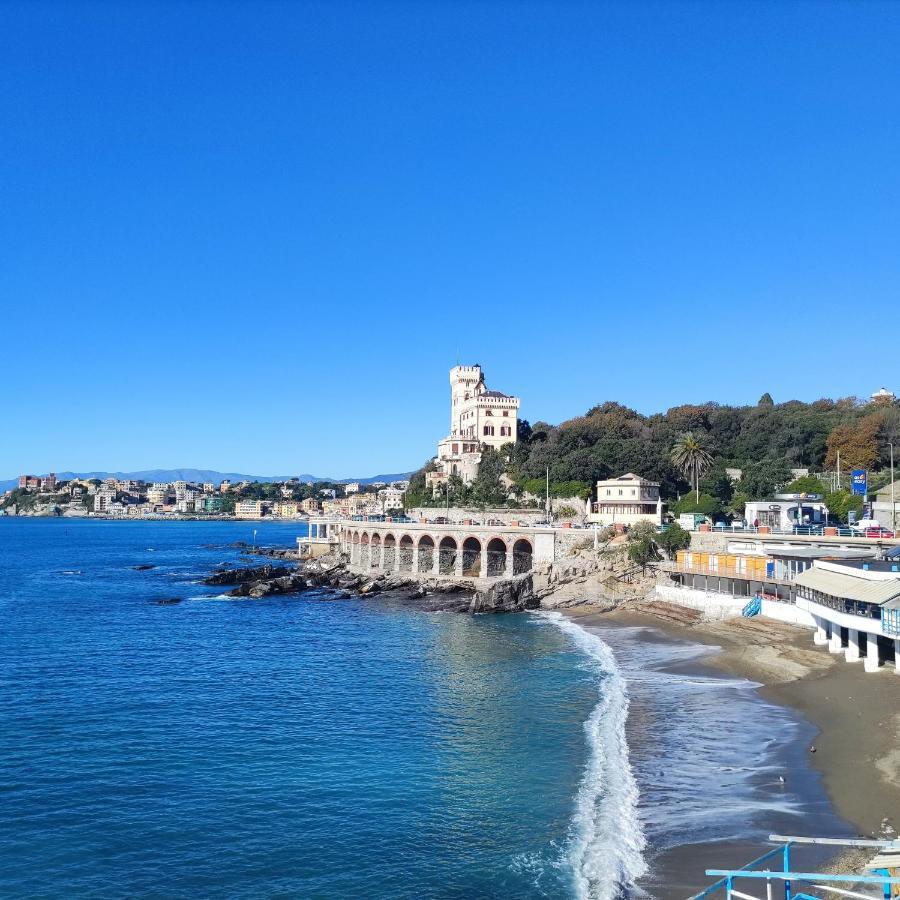 La Casa Di Ari Vicinissimo Ospedale Gaslini Genova Lägenhet Exteriör bild